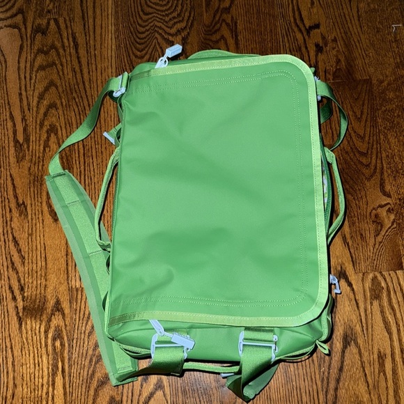 Drunk Elephant Set &Trunk 7.0 Baboon To the Moon Green Bag Cleanse & Refresh NEW main image 16